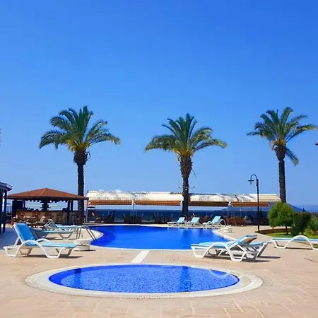 Sunset Beach Club Neptune 15